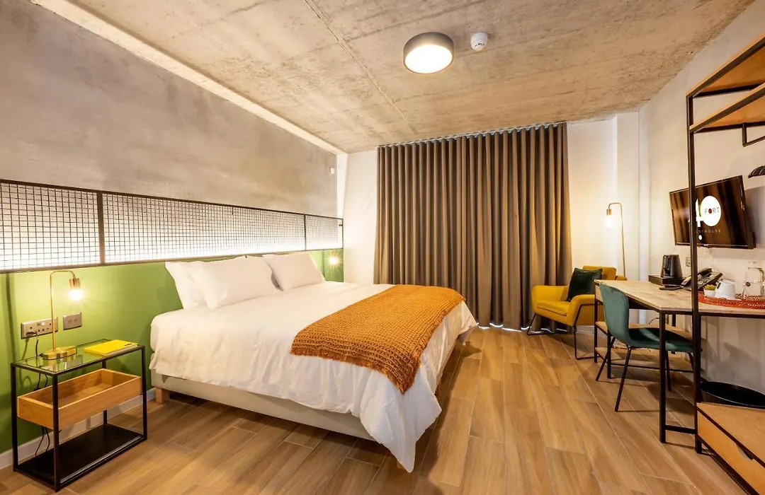Fort40 Guest House-1